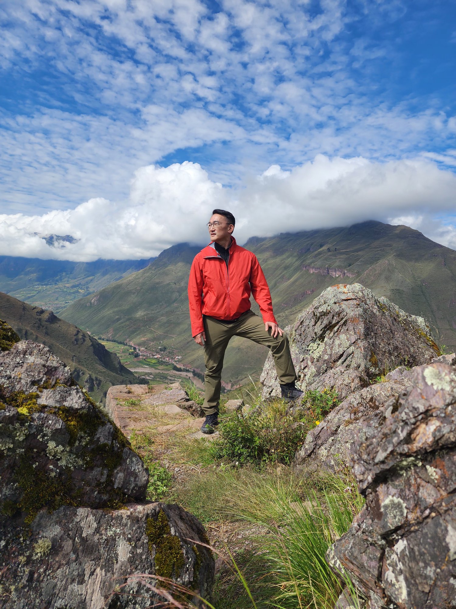 Descending the Pisac terraces